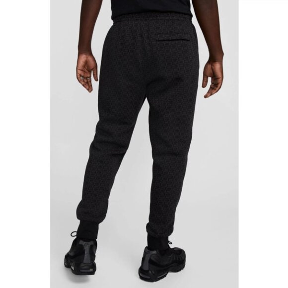 Nike Sportswear Club Monogram Fleece Mens Jogger Sweatpants Black - Picture 2 of 11